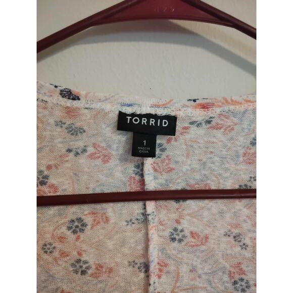 Torrid Women's Pink and White Floral Short Sleeve Sheer Maxi Kimono Size 1 - Picture 3 of 4